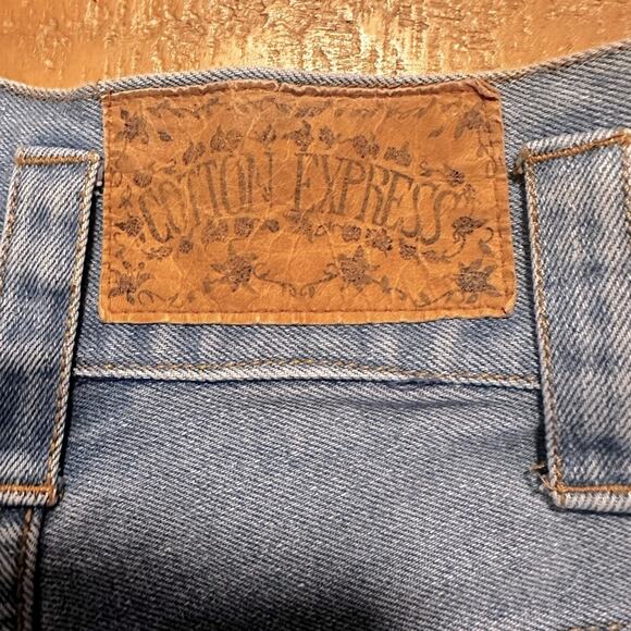 Vintage stunning Cotton Express Jean shorts size 3-4 cute ruffled shorts lace - Picture 9 of 12